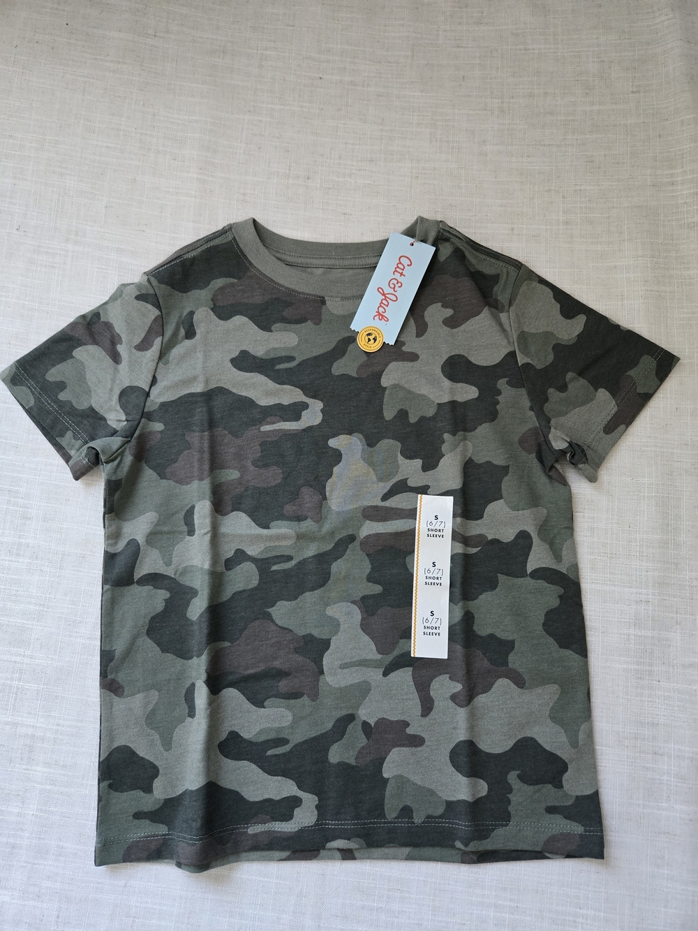 Cat & Jack Kid's Green Camo Short Sleeve Tee - Size S (6/7) - NWT